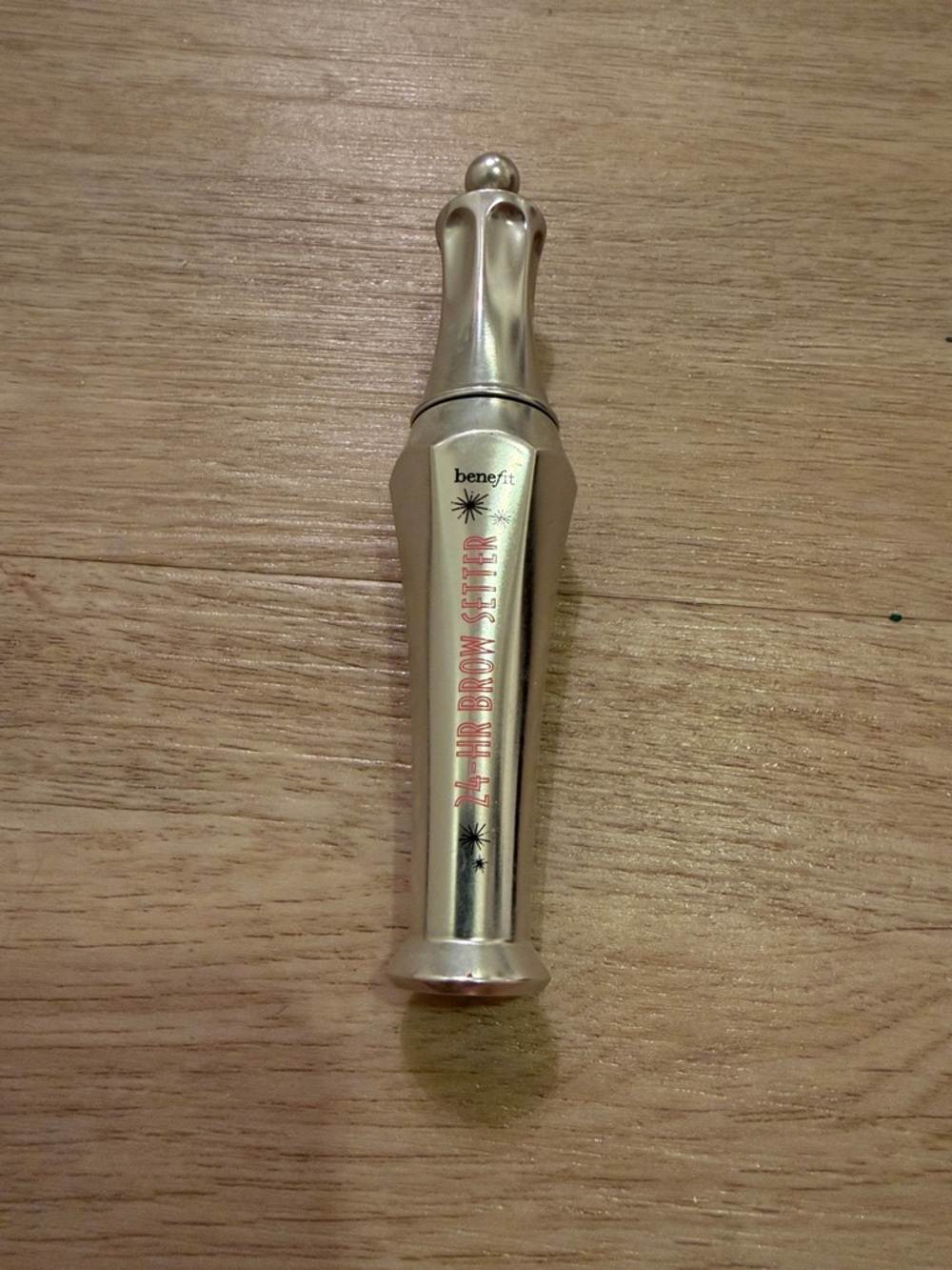 Benefit Brow Gel in Metallic Gold Tube